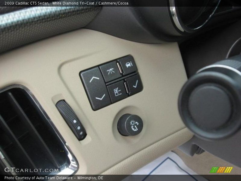 White Diamond Tri-Coat / Cashmere/Cocoa 2009 Cadillac CTS Sedan