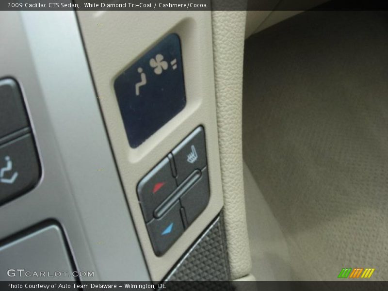 White Diamond Tri-Coat / Cashmere/Cocoa 2009 Cadillac CTS Sedan