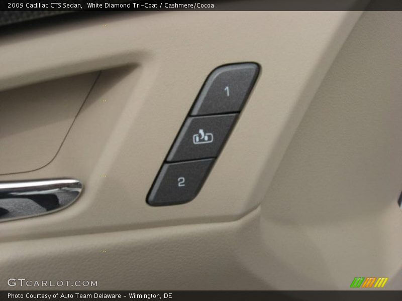 White Diamond Tri-Coat / Cashmere/Cocoa 2009 Cadillac CTS Sedan