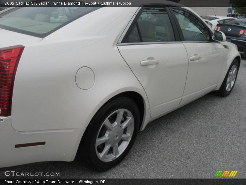 White Diamond Tri-Coat / Cashmere/Cocoa 2009 Cadillac CTS Sedan