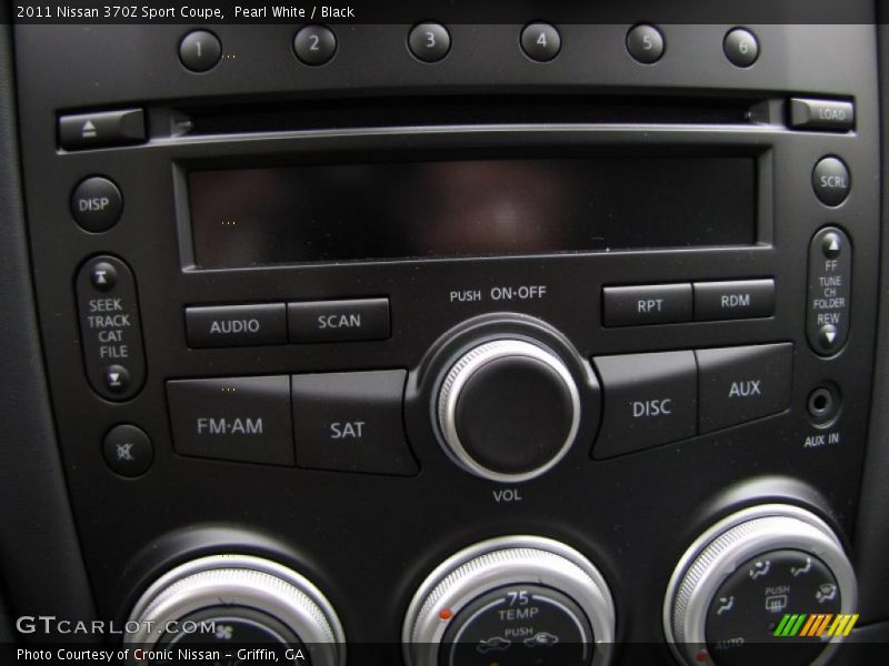 Pearl White / Black 2011 Nissan 370Z Sport Coupe