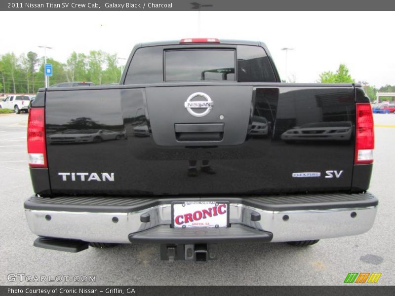 Galaxy Black / Charcoal 2011 Nissan Titan SV Crew Cab