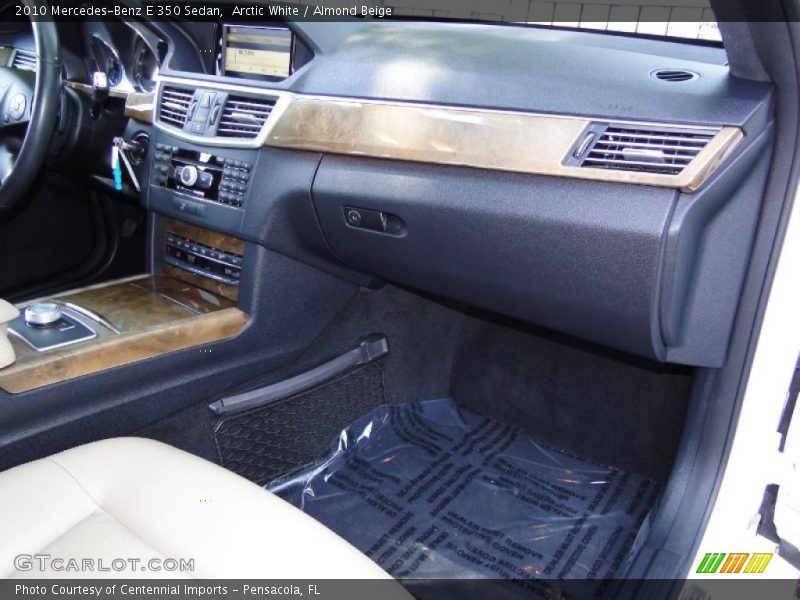 Arctic White / Almond Beige 2010 Mercedes-Benz E 350 Sedan