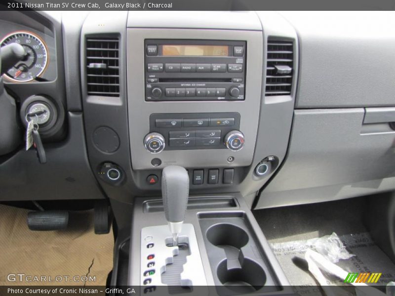 Galaxy Black / Charcoal 2011 Nissan Titan SV Crew Cab
