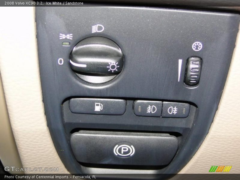 Ice White / Sandstone 2008 Volvo XC90 3.2