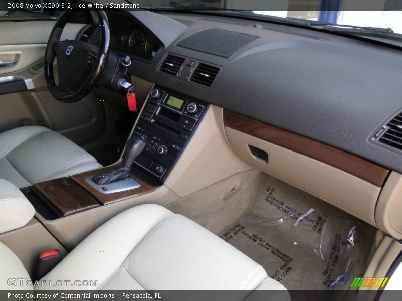 Ice White / Sandstone 2008 Volvo XC90 3.2