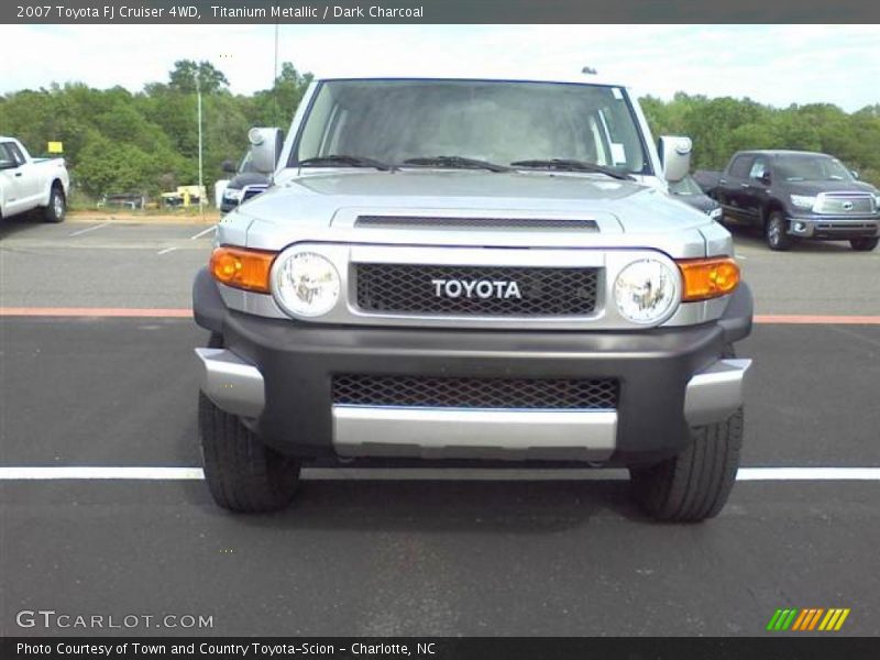 Titanium Metallic / Dark Charcoal 2007 Toyota FJ Cruiser 4WD