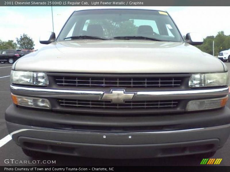 Light Pewter Metallic / Graphite 2001 Chevrolet Silverado 2500HD LS Regular Cab