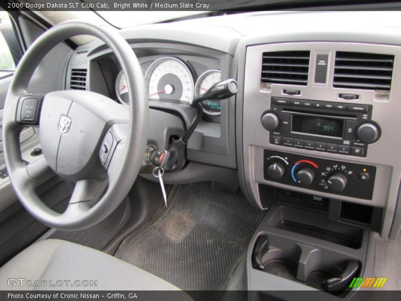 Bright White / Medium Slate Gray 2006 Dodge Dakota SLT Club Cab