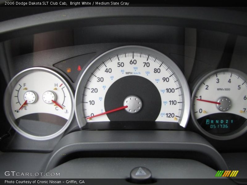 Bright White / Medium Slate Gray 2006 Dodge Dakota SLT Club Cab