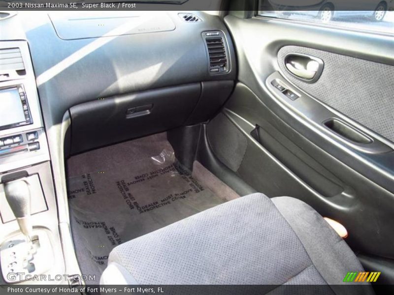 Super Black / Frost 2003 Nissan Maxima SE