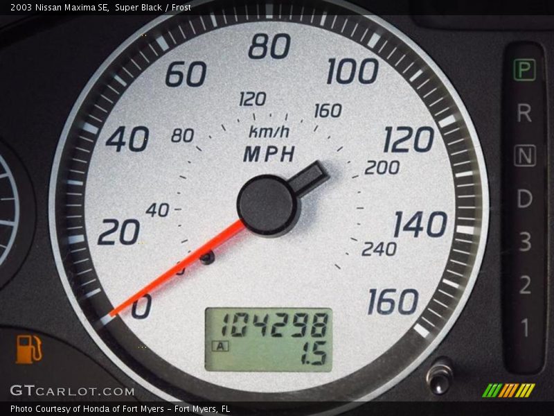 Super Black / Frost 2003 Nissan Maxima SE