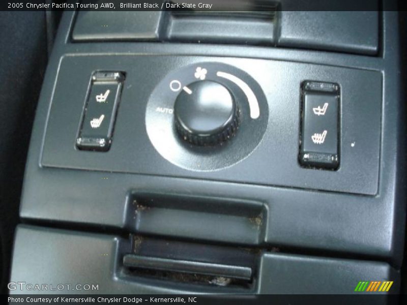 Brilliant Black / Dark Slate Gray 2005 Chrysler Pacifica Touring AWD
