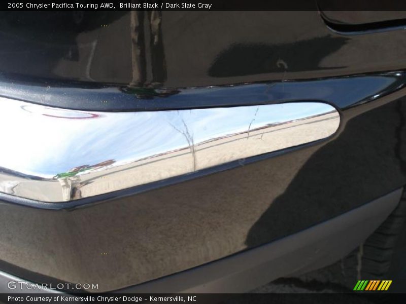 Brilliant Black / Dark Slate Gray 2005 Chrysler Pacifica Touring AWD