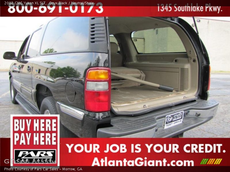 Onyx Black / Neutral/Shale 2002 GMC Yukon XL SLT