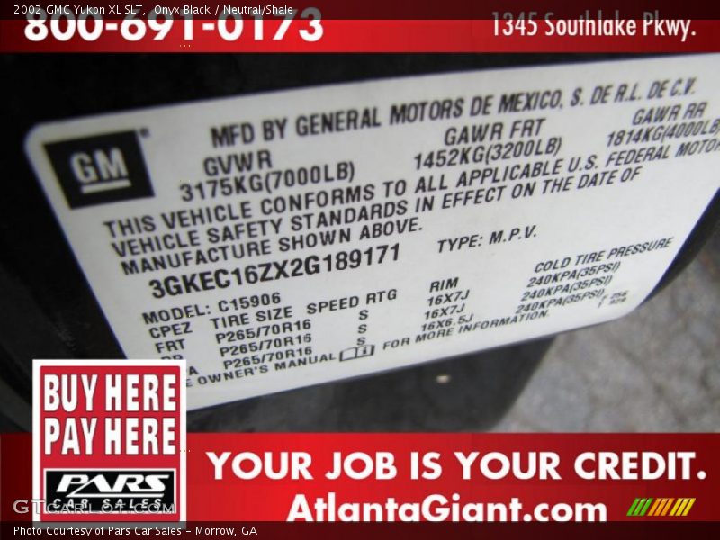 Onyx Black / Neutral/Shale 2002 GMC Yukon XL SLT