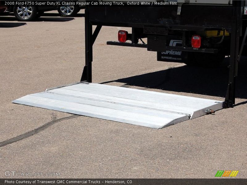 Oxford White / Medium Flint 2008 Ford F750 Super Duty XL Chassis Regular Cab Moving Truck