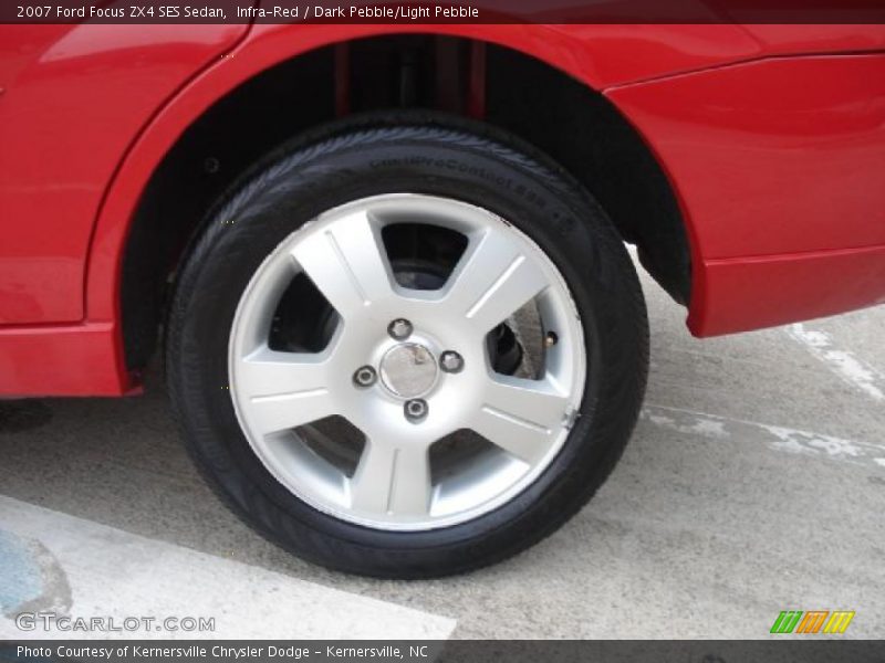 Infra-Red / Dark Pebble/Light Pebble 2007 Ford Focus ZX4 SES Sedan