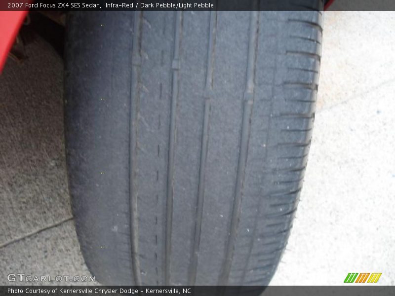 Infra-Red / Dark Pebble/Light Pebble 2007 Ford Focus ZX4 SES Sedan