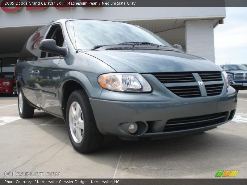 Magnesium Pearl / Medium Slate Gray 2005 Dodge Grand Caravan SXT