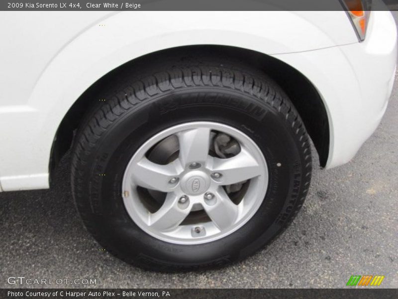 Clear White / Beige 2009 Kia Sorento LX 4x4