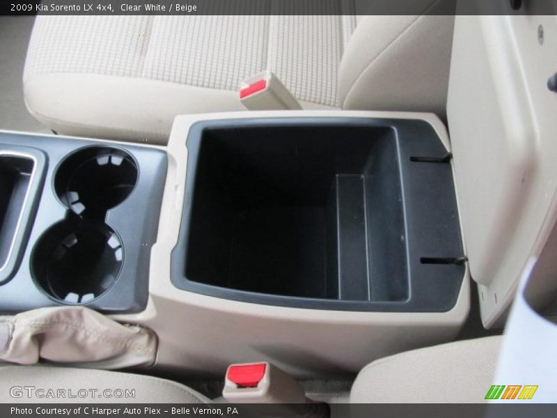 Clear White / Beige 2009 Kia Sorento LX 4x4