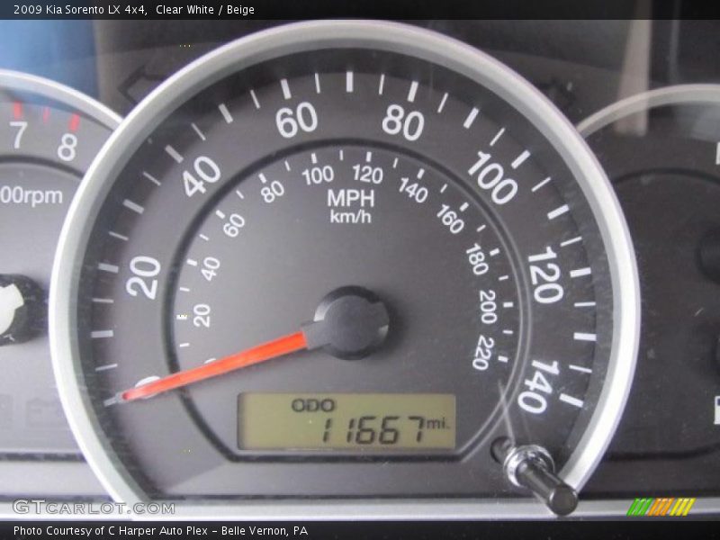 Clear White / Beige 2009 Kia Sorento LX 4x4