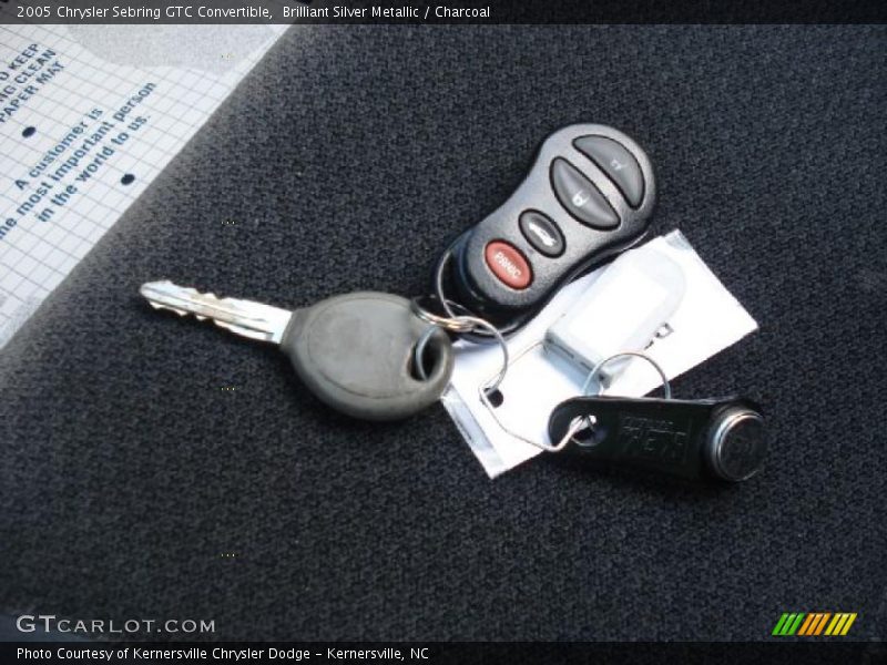 Brilliant Silver Metallic / Charcoal 2005 Chrysler Sebring GTC Convertible