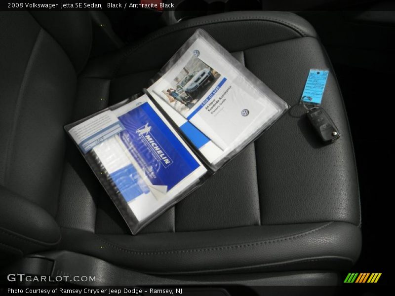 Black / Anthracite Black 2008 Volkswagen Jetta SE Sedan