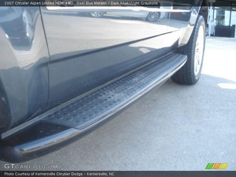Steel Blue Metallic / Dark Khaki/Light Graystone 2007 Chrysler Aspen Limited HEMI 4WD