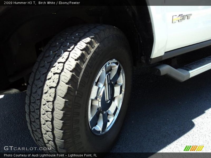 Birch White / Ebony/Pewter 2009 Hummer H3 T