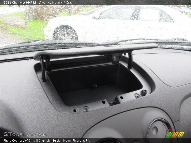 Silver Ice Metallic / Gray 2011 Chevrolet HHR LT
