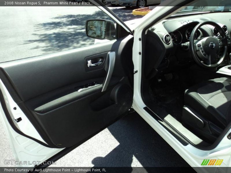 Phantom White Pearl / Black 2008 Nissan Rogue S