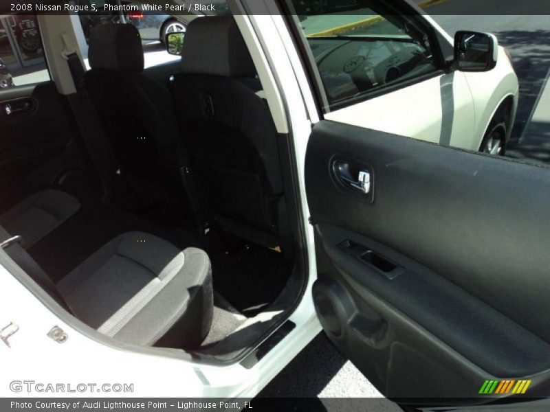 Phantom White Pearl / Black 2008 Nissan Rogue S