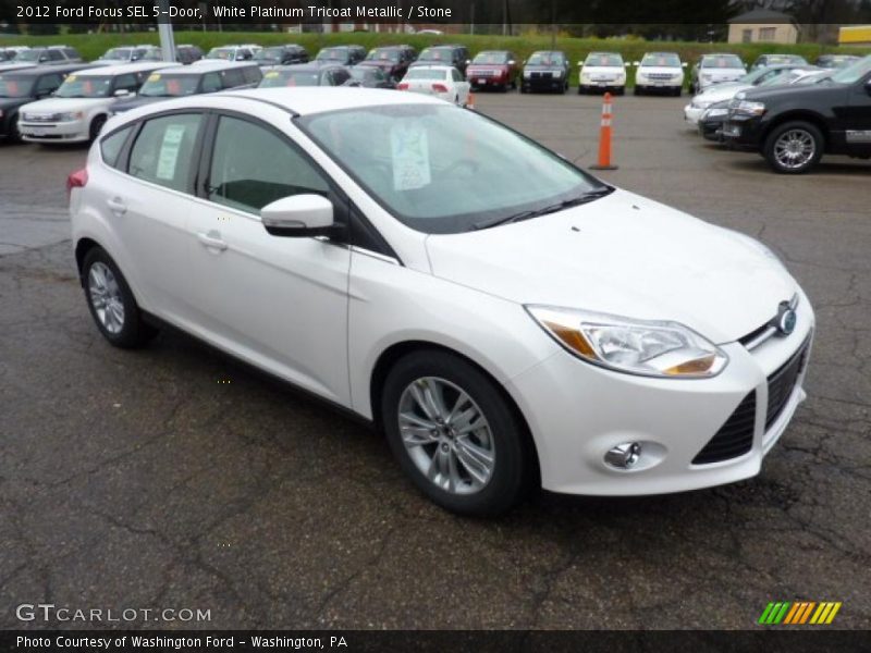 Front 3/4 View of 2012 Focus SEL 5-Door