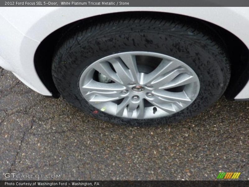 White Platinum Tricoat Metallic / Stone 2012 Ford Focus SEL 5-Door