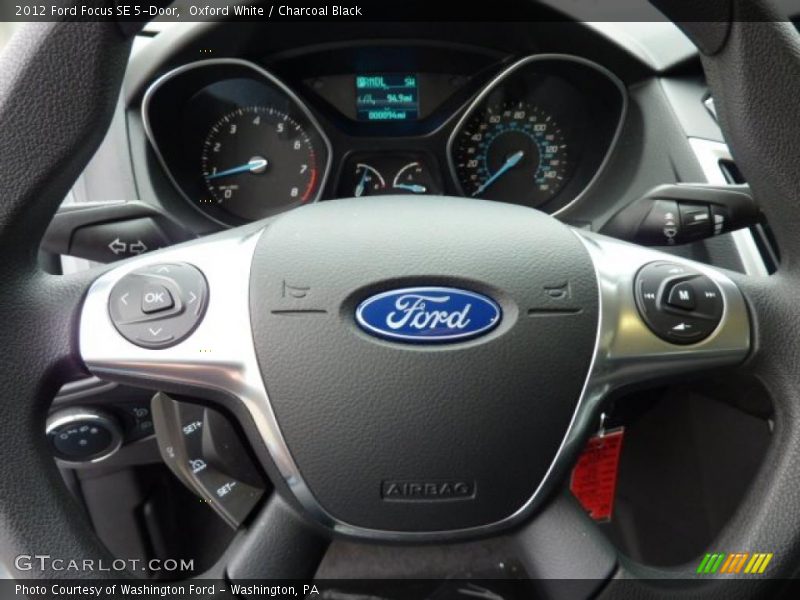 Controls of 2012 Focus SE 5-Door