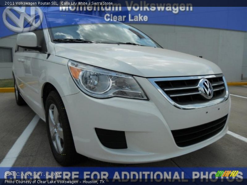 Calla Lily White / Sierra Stone 2011 Volkswagen Routan SEL