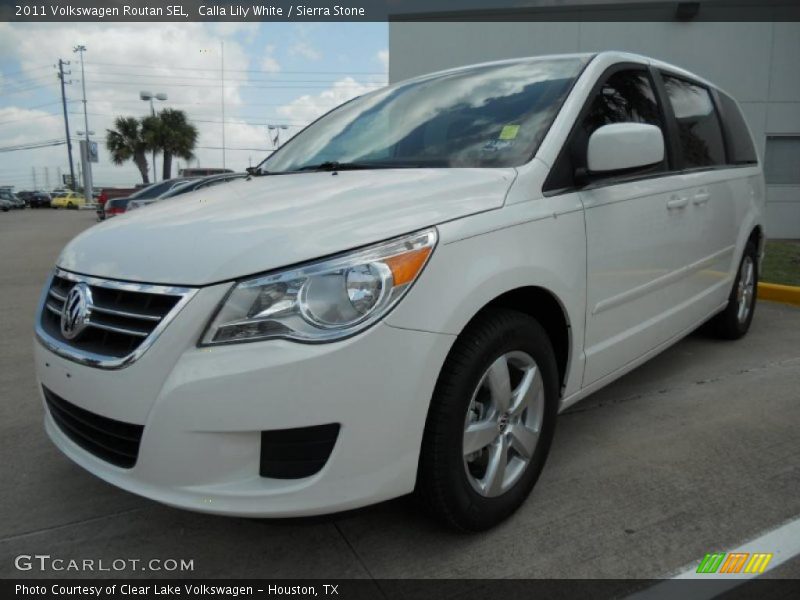 Calla Lily White / Sierra Stone 2011 Volkswagen Routan SEL