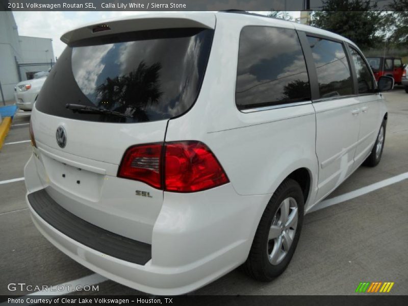 Calla Lily White / Sierra Stone 2011 Volkswagen Routan SEL