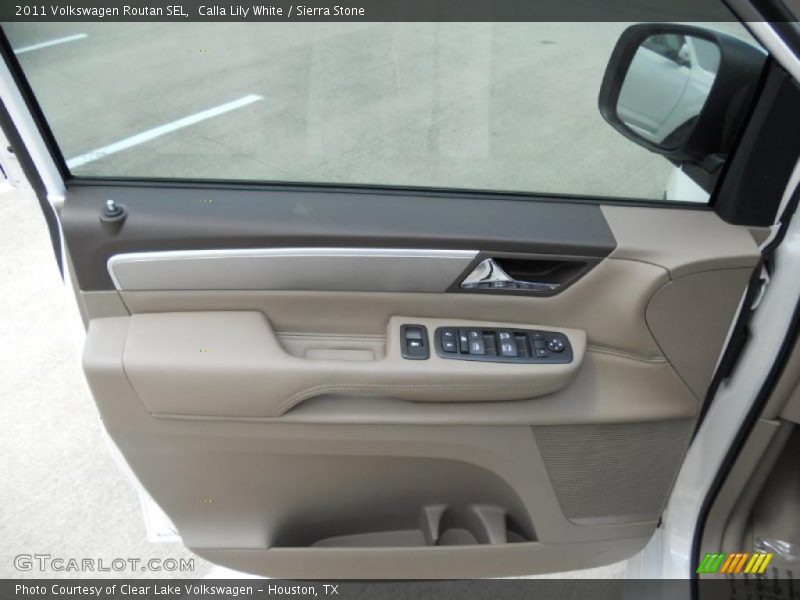 Calla Lily White / Sierra Stone 2011 Volkswagen Routan SEL