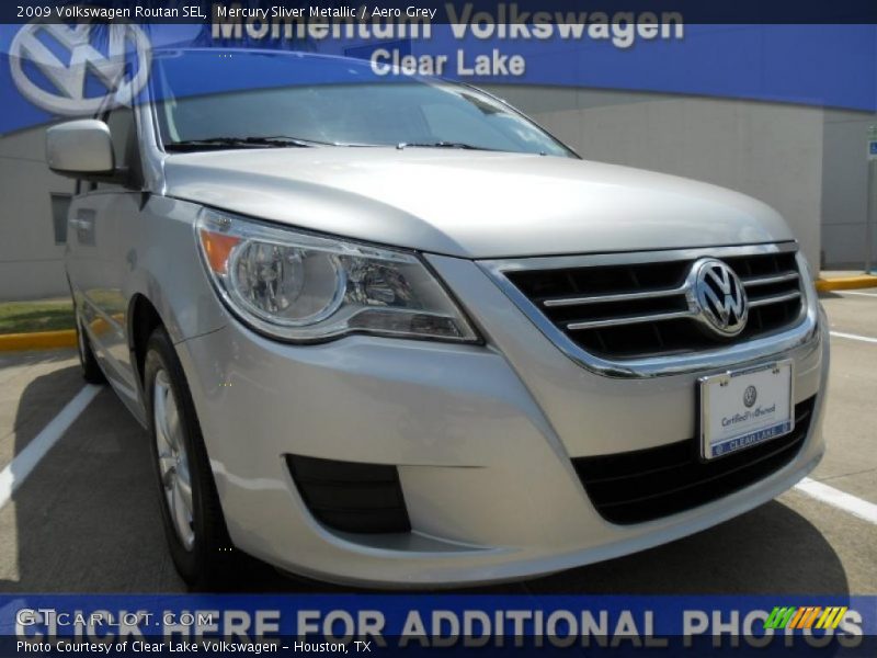 Mercury Sliver Metallic / Aero Grey 2009 Volkswagen Routan SEL