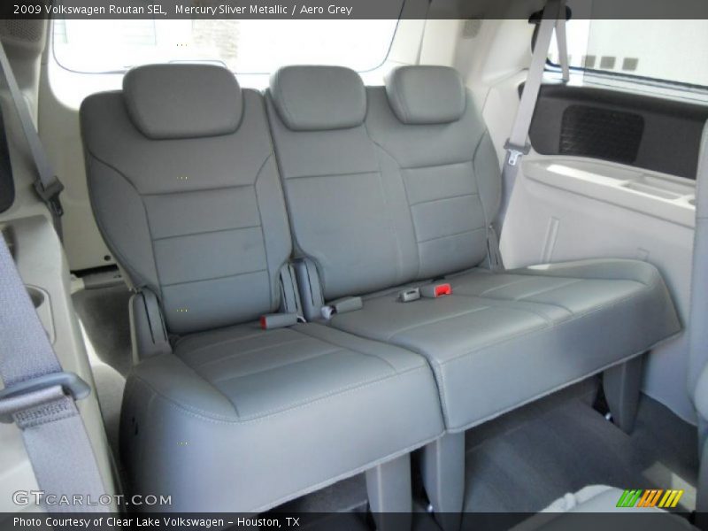  2009 Routan SEL Aero Grey Interior