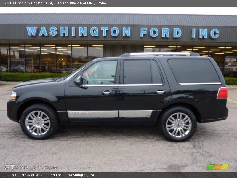 Tuxedo Black Metallic / Stone 2010 Lincoln Navigator 4x4