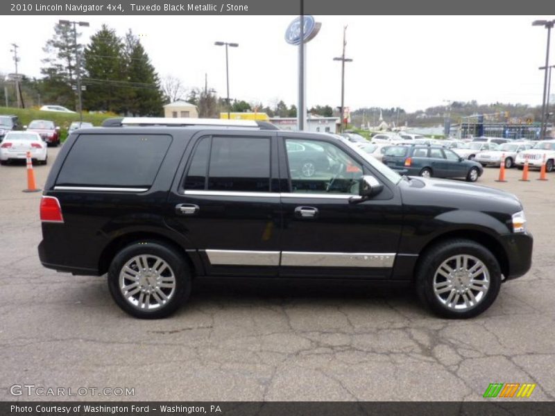 Tuxedo Black Metallic / Stone 2010 Lincoln Navigator 4x4
