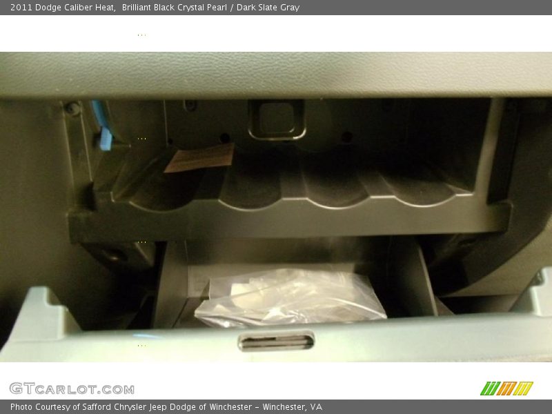 Brilliant Black Crystal Pearl / Dark Slate Gray 2011 Dodge Caliber Heat