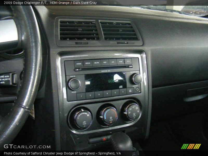 Controls of 2009 Challenger R/T