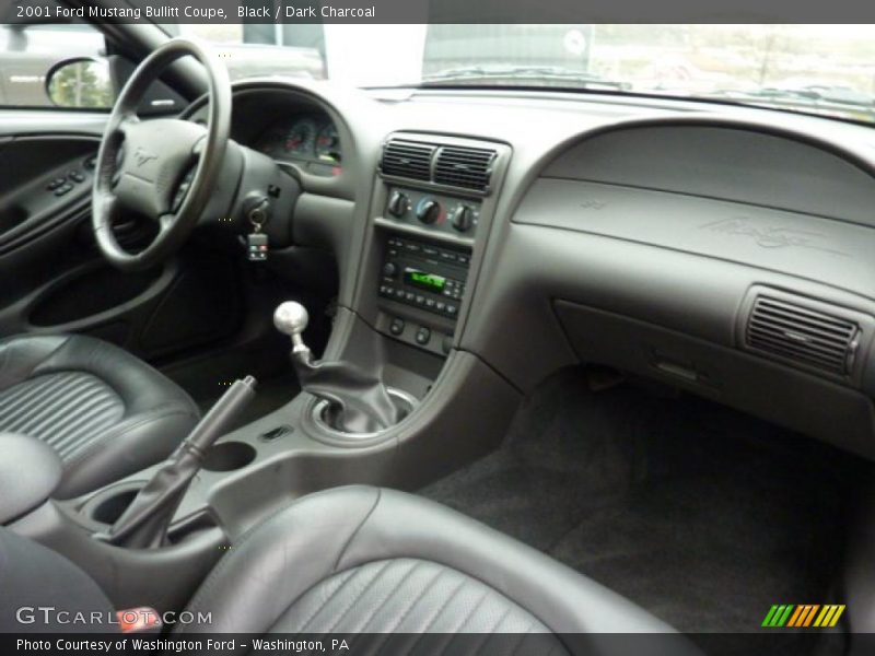 Dashboard of 2001 Mustang Bullitt Coupe