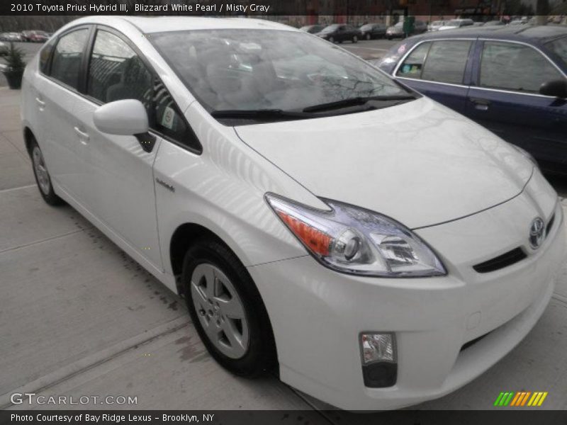 Blizzard White Pearl / Misty Gray 2010 Toyota Prius Hybrid III