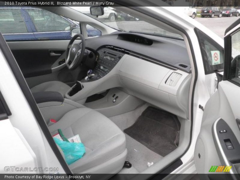 Blizzard White Pearl / Misty Gray 2010 Toyota Prius Hybrid III
